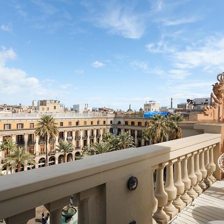 Do Placa Reial Powered By Sonder Barcelona Exterior photo View from the hotel
