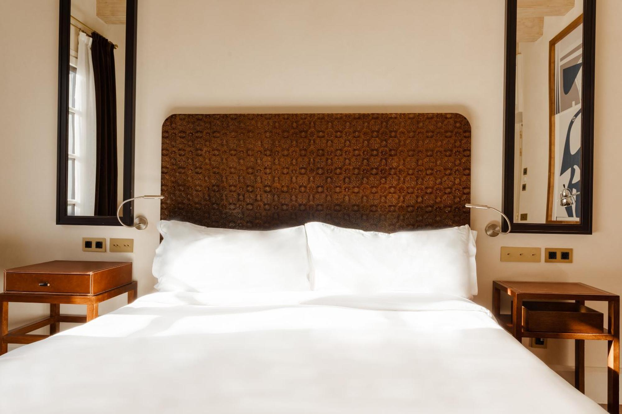 Do Placa Reial Powered By Sonder Barcelona Room photo A room at the hotel