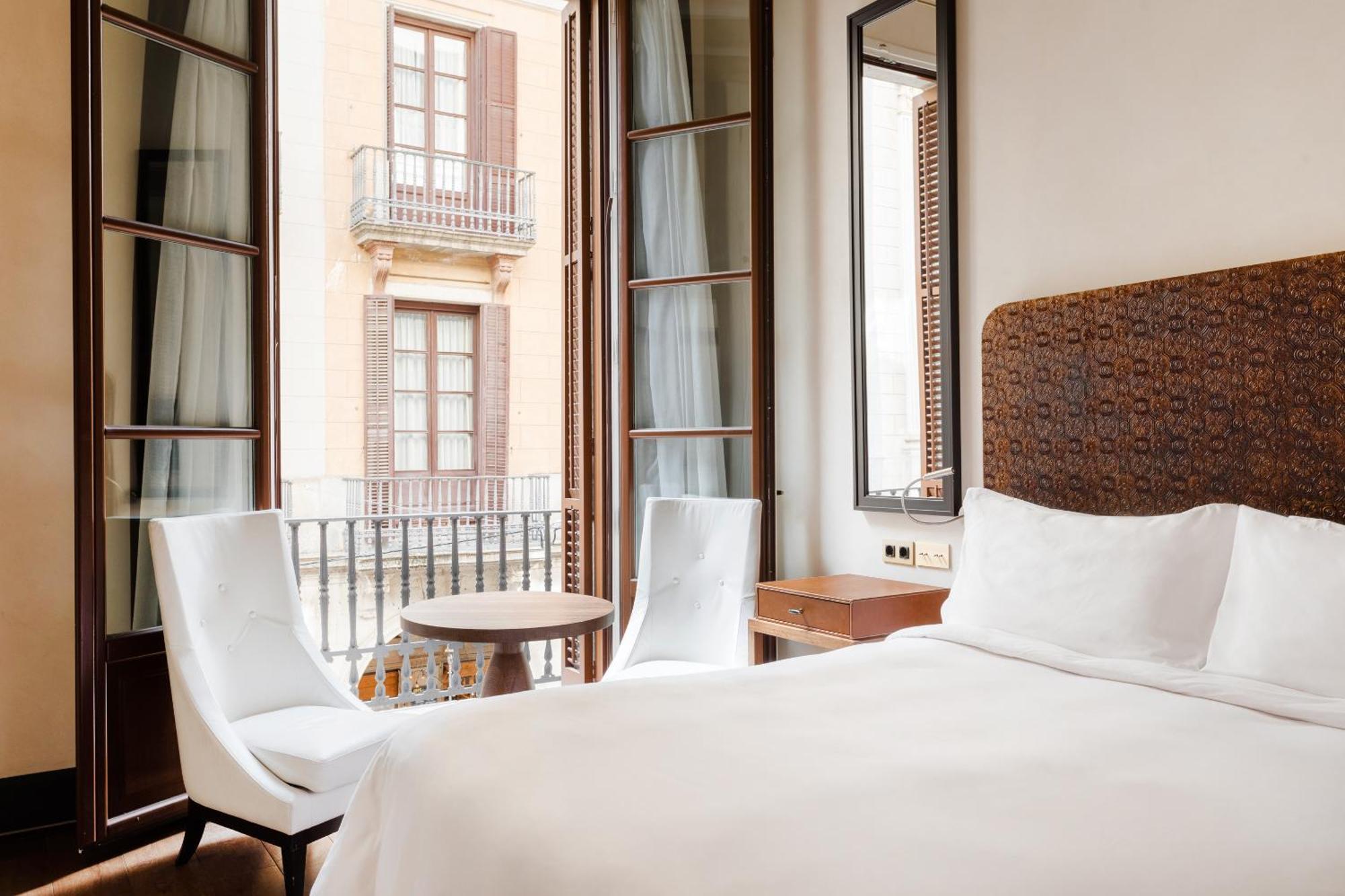 Do Placa Reial Powered By Sonder Barcelona Room photo Deluxe room
